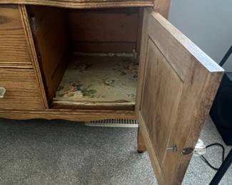 Antique Oak Dresser with Glass Knobs