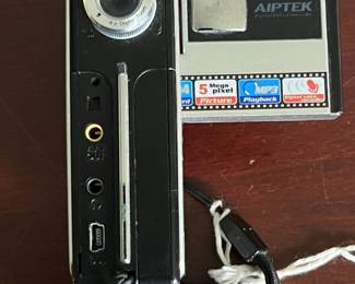 Aiptek DV-G200 Digital Video Camera