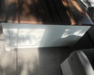 Farmhouse Style Lift-Top Coffee Table with Integrated Power Outlet