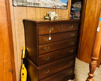 Chest of Drawers, Vacuum
