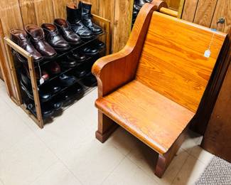 Mens Shoes, Single Pew