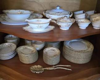 HA116Noritake China 65 Piece Set, Nanarosa pattern