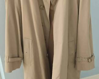 HA252VBurberry Beige Outer Coat