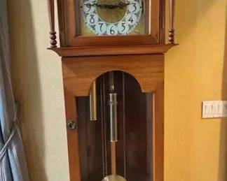 HA102VVintage Grandfather Clock