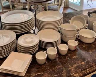 HA179White Dish Set