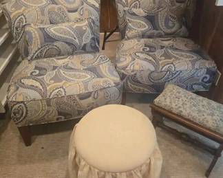 HA1362 Upholstered Chairs With Pillows. Beige And Blue 