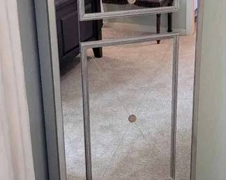 HA188Mirrored Corner Stand