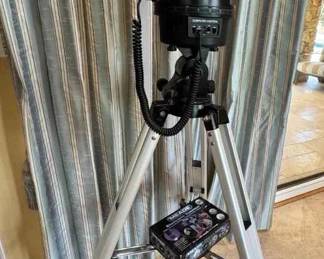 HA253VMeade ETX 90 MaksutovCassegrain Telescope With Mount