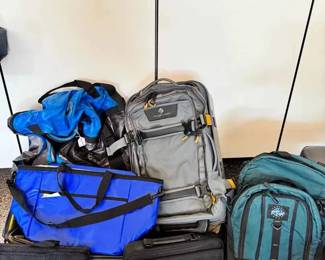 HA247Outdoor Luggage Mystery Lot