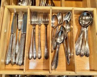 HA180Mystery Lot Of Vintage Flatware