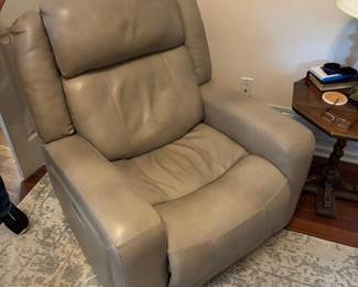 Recliner 