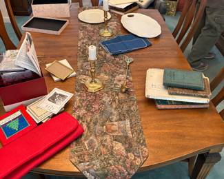 Dining room table