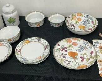 Umbrian Fruits Dinnerware