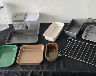 Baking Pans Supplies