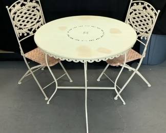05 French Bistro Set