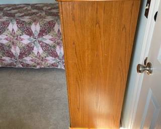 M59 -$95 Thomasville Chest of Drawers.
