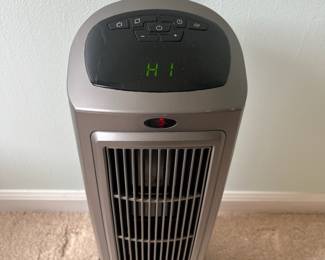M22 - $20. Lasko Portable Space Heater. Model 5538. 23-inch oscillating ceramic tower space heater.