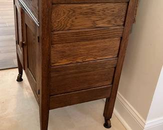 M42 - $125. Antique Wash Stand with Towel Bar. Measures 28" x 17.5" x 54.5" tall.