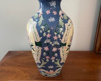 M32 - $10. Decorative Vase. Measures 7" across x 12" tall.
