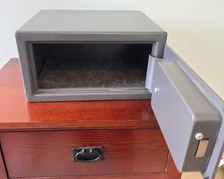 M43 - $25. Sentry keyed safe. Measures 12" x 10.75" x 6.5" tall.