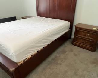 M38 - $175. Queen Size Bed with 2 storage drawers. Includes Mlily Vitality mattress. No boxspring needed.
