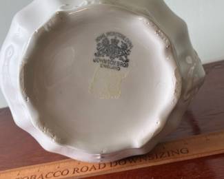 M21 - $75. Bowl & Pitcher. Royal Ironstone China. Johnson Bros England. Has crazing throughout.