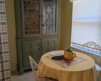 Breakfast nook