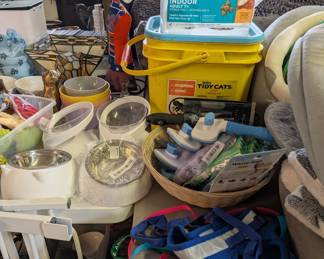 Pet supplies