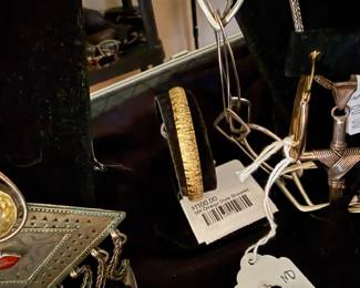 14k Omega Style Bracelet 