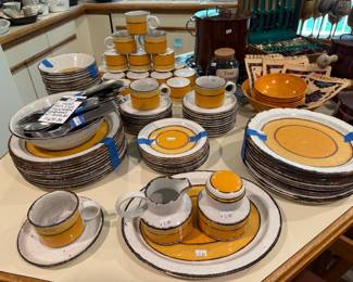 C. Hugo Pott 2722 Solingen 67 Piece Set , Kitchenware Set
