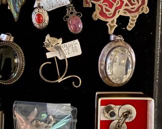 Brooches 