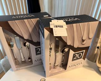 Mikasa Colson 20-Piece Flatware Set 