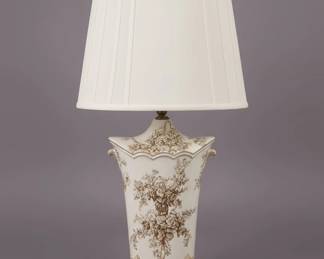 Vintage Chinoiserie Floral Ceramic Urn Table Lamp