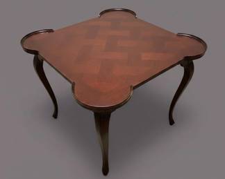 Scalloped Edge Accent Table
