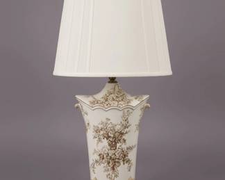 Vintage Chinoiserie Floral Ceramic Urn Table Lamp