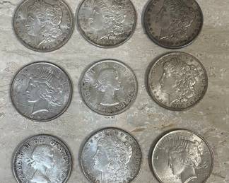 Mixed Lot of US Silver Dollars (Morgan, Peace) and Canadian Dollar