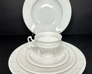 Hutschenreuther Selb "Aida" White Porcelain Dinnerware