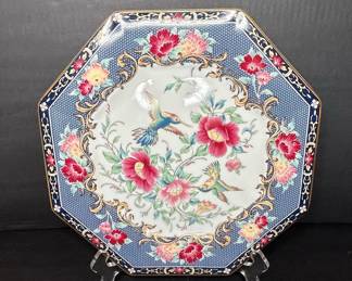 Octagonal Plate with Hummingbirds and Flowers, Imari Style