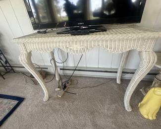 4 pc matching wicker set $300.00  41x20x29 and desk 43x20x32 see all pics.