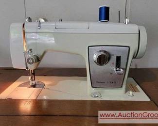 KENMORE 1750 Sew Mach BUTTONHOLER