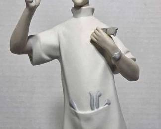 1 Lladro Dentist Figurine