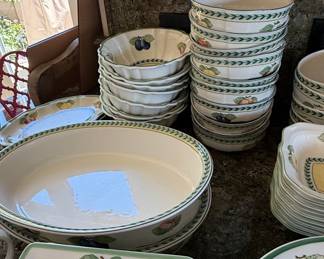 Villeroy & Boch "French Garden Fleurence" Dinnerware Set