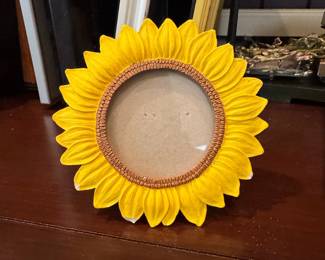 Rosebuds Sunflower Photo Frame