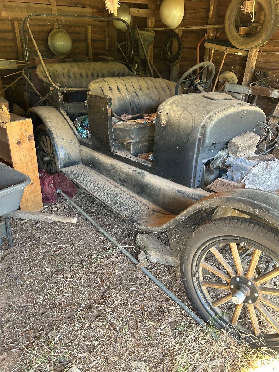 1926 Model T Ford.  $4500.  Early sale.   Call for appointment 9194171950.