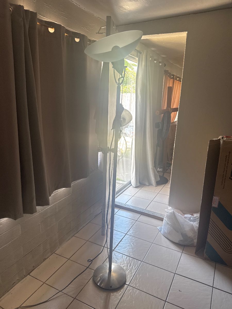 Hanging clothes 