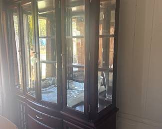 China cabinet with glass shelf’s and light