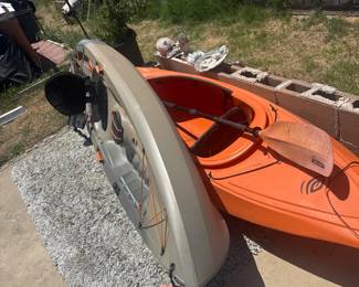 2 kayaks