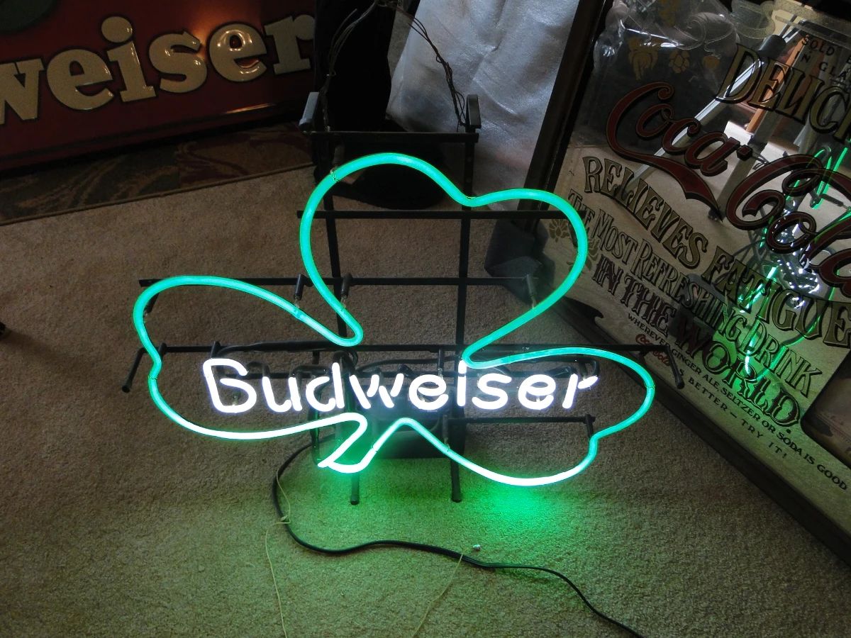 Rare Vintage Budweiser Neon Shamrock