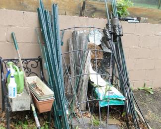 Misc. Yard items.