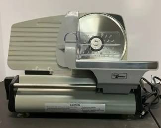 Savoureux ModelFS04 Deli Slicer